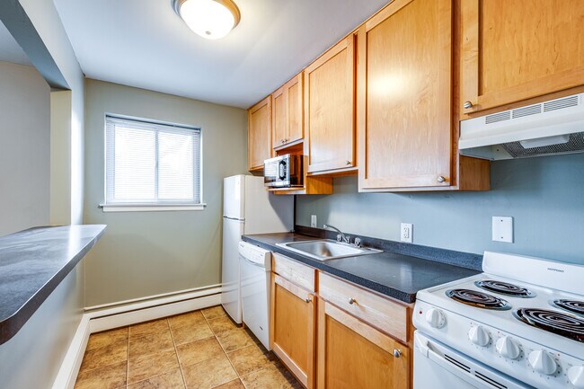 2333 Priscilla St of In the City Apartments in St. Paul, MN - Building Photo - Interior Photo