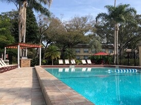 Winding Lane Apartments in Largo, FL - Building Photo