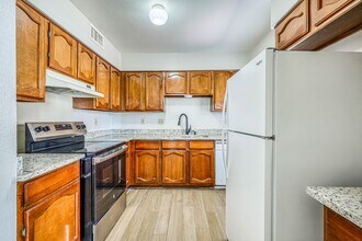 601-603 Alicante Way in El Paso, TX - Foto de edificio - Building Photo