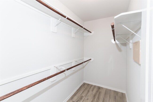 property at 18530 Paddys Crk Trl