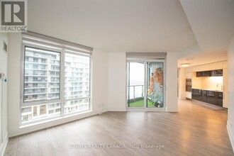 1-721 Edgewater Dr in Toronto, ON - Building Photo - Building Photo