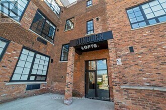 220 Dundurn St S in Hamilton, ON - Building Photo - Building Photo