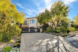 11 Sable Ridge Ct in Las Vegas, NV - Foto de edificio - Building Photo