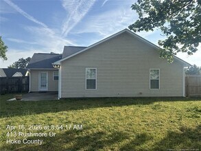 413 Rushmore Ct in Raeford, NC - Building Photo - Building Photo