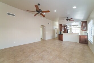 9148 W Kings Ave in Peoria, AZ - Building Photo - Building Photo