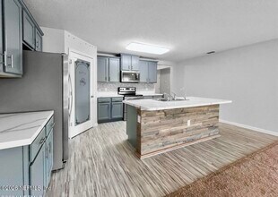 75008 Morning Glen Ct in Yulee, FL - Building Photo - Building Photo