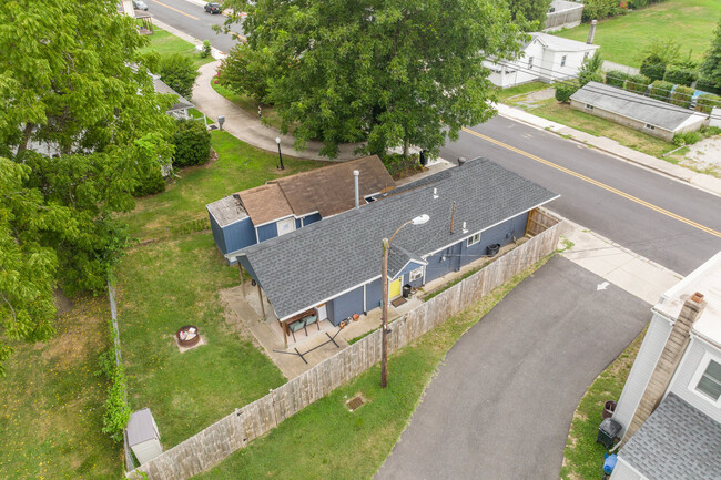 2 N Broadway in Pennsville, NJ - Building Photo - Building Photo