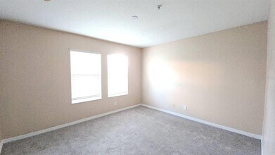 9839 Tivoli Villa Dr in Orlando, FL - Building Photo - Building Photo