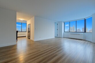 1735 York Ave in New York, NY - Building Photo - Building Photo