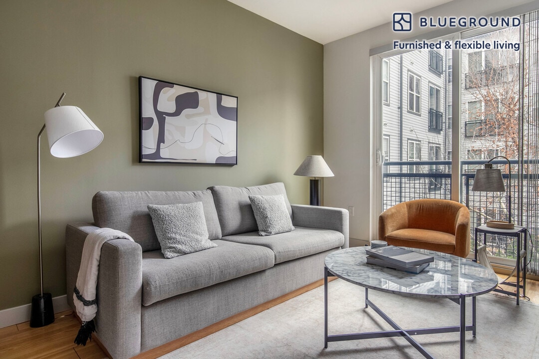 320 D St, Unit FL2-ID984 in Boston, MA - Foto de edificio