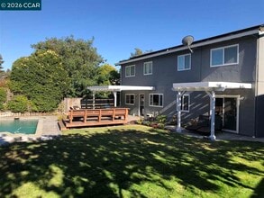 11620 Regio Ct in Dublin, CA - Building Photo - Building Photo