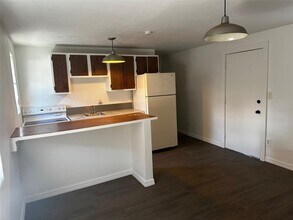 5310 S Ridgewood Ave in Port Orange, FL - Building Photo - Building Photo