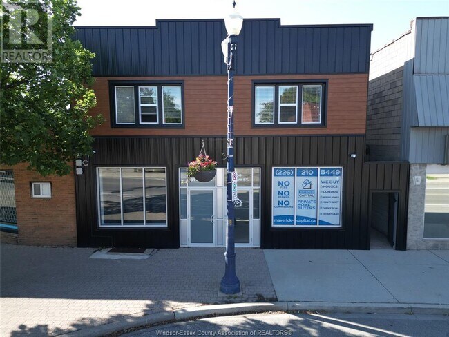 808 Ottawa St in Windsor, ON - Building Photo - Building Photo