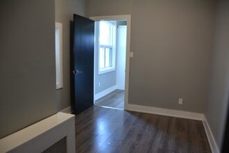 292 Welland Ave in St Catharines, ON - Building Photo - Building Photo