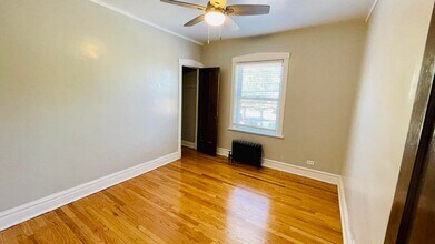 4211 N Linder Ave in Chicago, IL - Building Photo - Building Photo