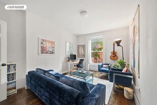 275 Vanderbilt Ave in Brooklyn, NY - Building Photo