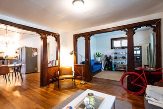 4511 Iroquois Ave in Detroit, MI - Building Photo - Building Photo
