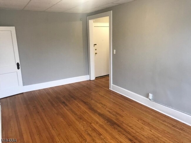 203 Davis Ave in Kearny, NJ - Building Photo - Building Photo