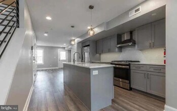 1925 N Marshall St in Philadelphia, PA - Building Photo - Building Photo