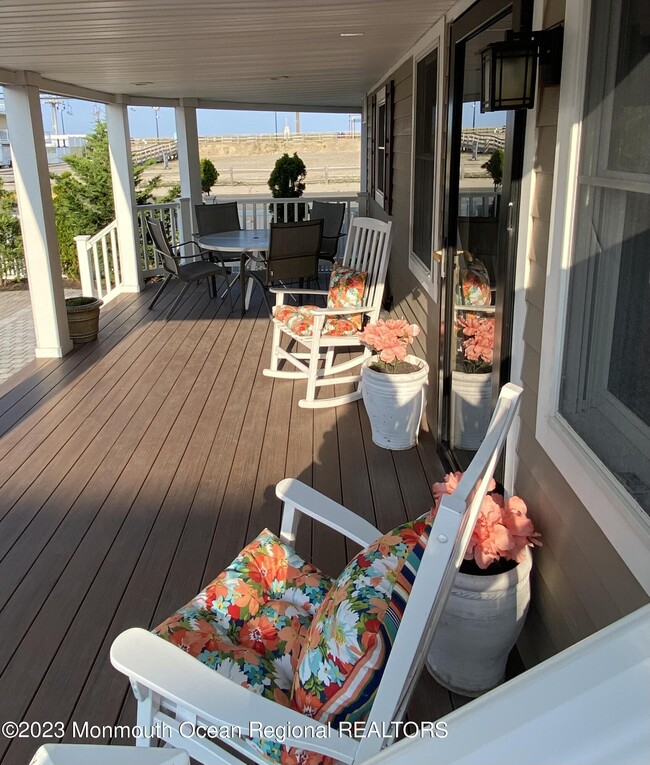 17 Sampson Ave in Seaside Heights, NJ - Building Photo - Building Photo