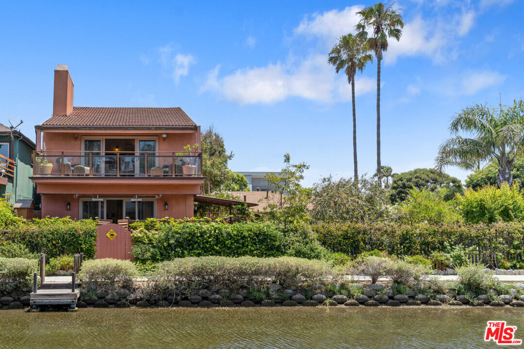 2512 Grand Canal in Los Angeles, CA - Building Photo