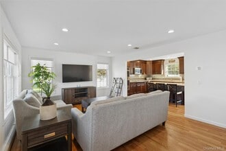 16 Mastro Ct in Baiting Hollow, NY - Building Photo - Building Photo