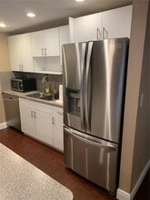 6667 Miller Dr in Miami, FL - Building Photo - Building Photo