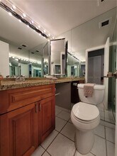 1985 S Ocean Dr in Hallandale Beach, FL - Building Photo - Building Photo