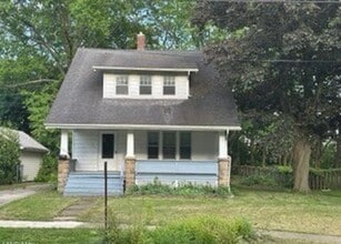 207 S Mantua St in Kent, OH - Building Photo - Building Photo