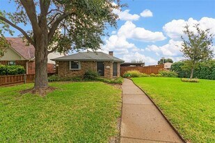 2571 Sundance Ln in Dallas, TX - Building Photo