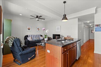 3741 N Milwaukee Ave in Chicago, IL - Building Photo - Building Photo