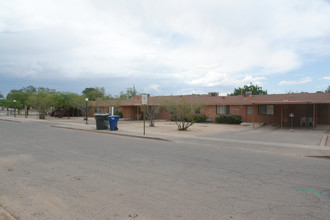 3101-3131 E Adams St in Tucson, AZ - Building Photo - Building Photo