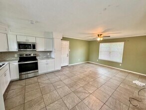 94 N Shirley Ln in Willis, TX - Building Photo - Building Photo