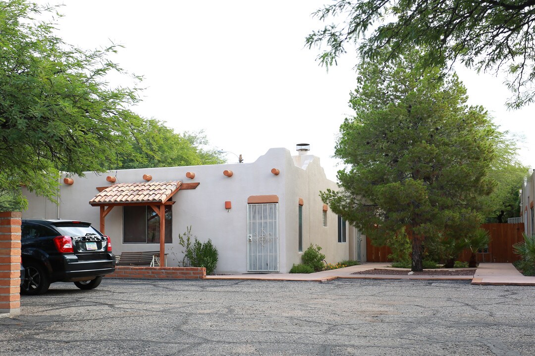 1628 N Venice Ave in Tucson, AZ - Building Photo