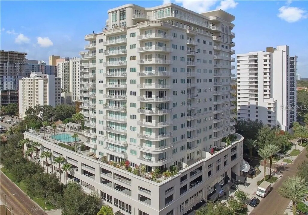 100 S Eola Dr, Unit 608 in Orlando, FL - Building Photo