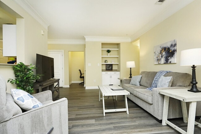 2431 Brisbane Woods Way in Cary, NC - Building Photo - Building Photo