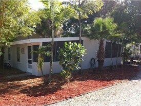 3000 Areca Ave in Naples, FL - Building Photo