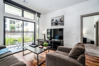 955 St Joseph Pkwy in Houston, TX - Building Photo - Building Photo