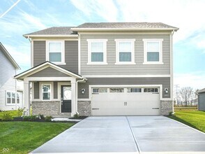 6685 Hawthorne Dr in McCordsville, IN - Foto de edificio - Building Photo