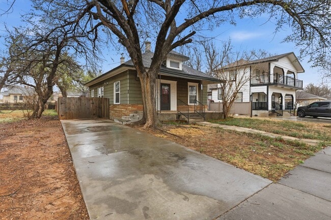 property at 1617 NW 7th St