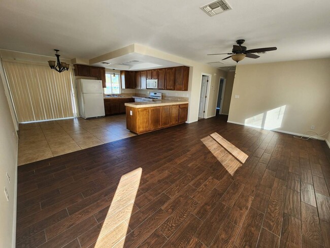 6773 Saladin Ave in Twentynine Palms, CA - Building Photo - Building Photo