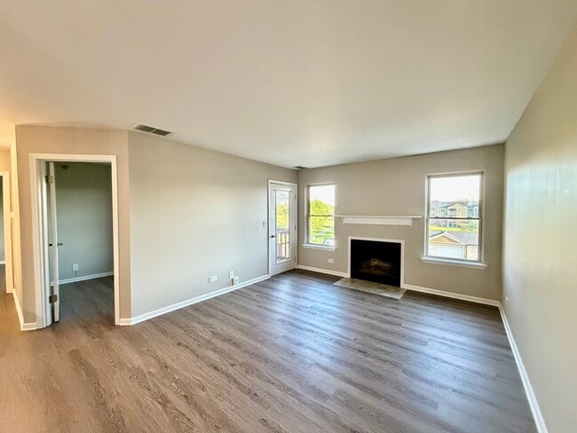 127 Glengarry Dr in Bloomingdale, IL - Building Photo - Building Photo