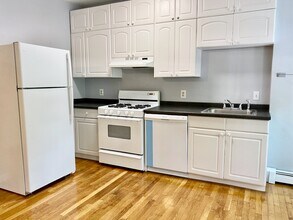 235 N Beacon St in Boston, MA - Building Photo - Building Photo