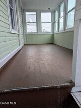 318 27th St in Watervliet, NY - Foto de edificio - Building Photo