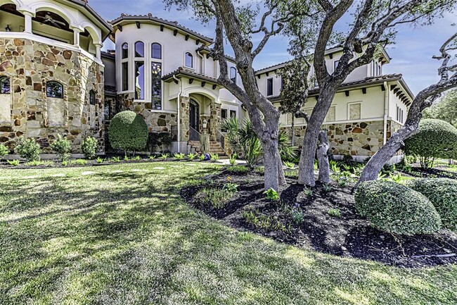 property at 109 Bella Strada Cove