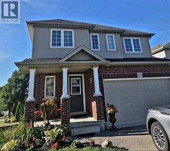 907 Frontenac Crescent in Woodstock, ON - Building Photo - Building Photo
