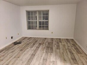 907 Christopher Dr in Wyomissing, PA - Building Photo - Building Photo