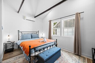 906 Villa Ave in Indianapolis, IN - Building Photo - Building Photo