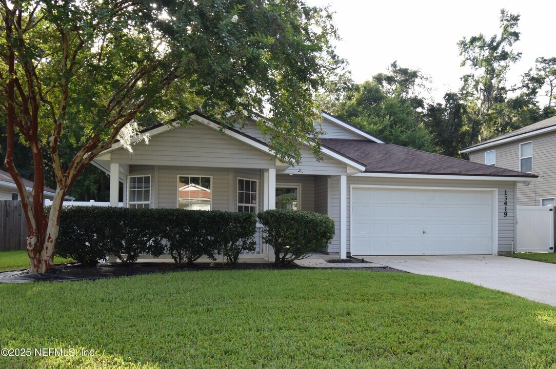 13419 Ashford Wood Ct E in Jacksonville, FL - Building Photo