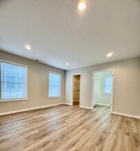 102 Duncan Ln in Radford, VA - Building Photo - Building Photo